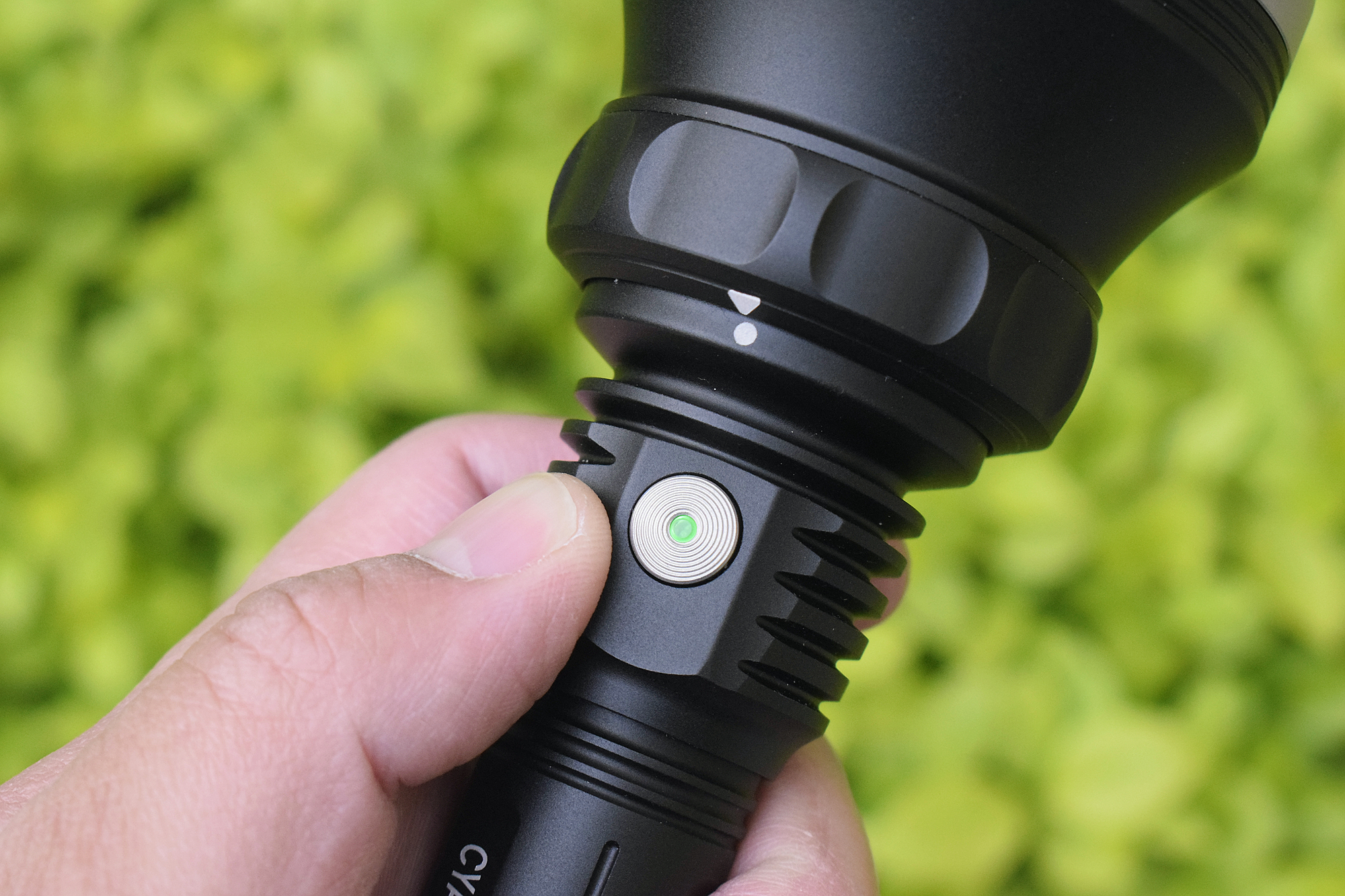 双光源任切换，千米光柱一线天！CYANSKYH5GT远射手电体验