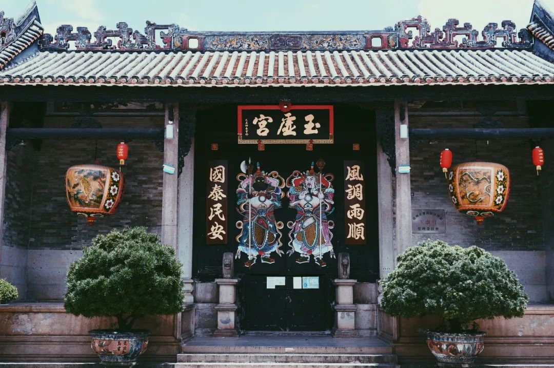 奇了怪了，究竟是什么宝地让广州老饕们也净爱往这钻？