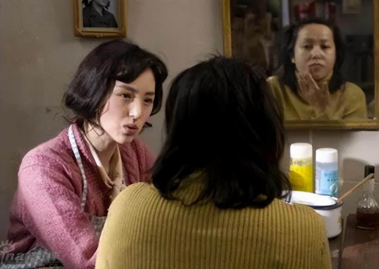 自曝偷东西的女明星,被爆偷东西的女明星