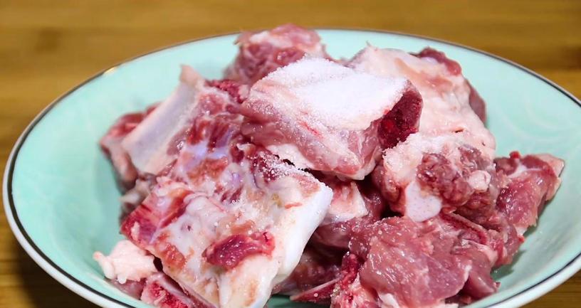 炖莲藕要怎么做才好吃,炖莲藕怎么切不会碎