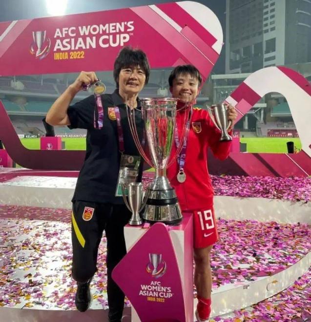 张琳艳女足首秀,张琳艳小将