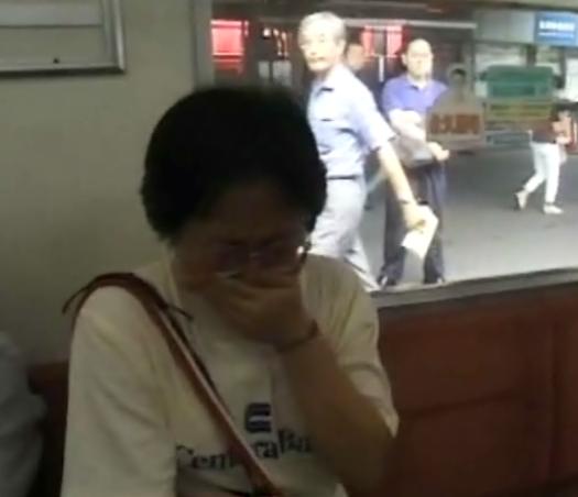 男子偷渡黄浦江,被骗出国打黑工护照被押偷渡回国