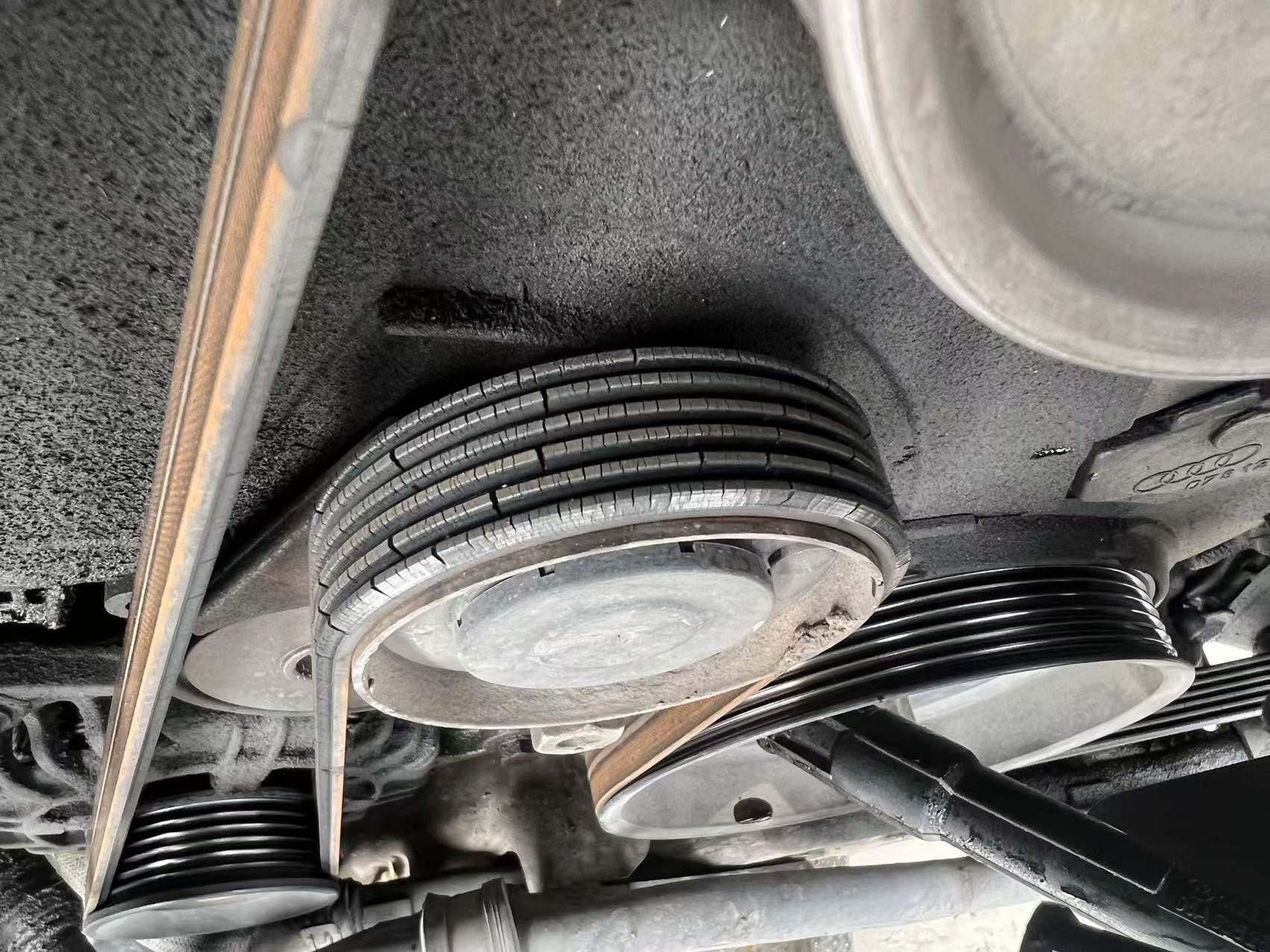 经济下行要不要换一般的车,经济下行要不要换奔驰