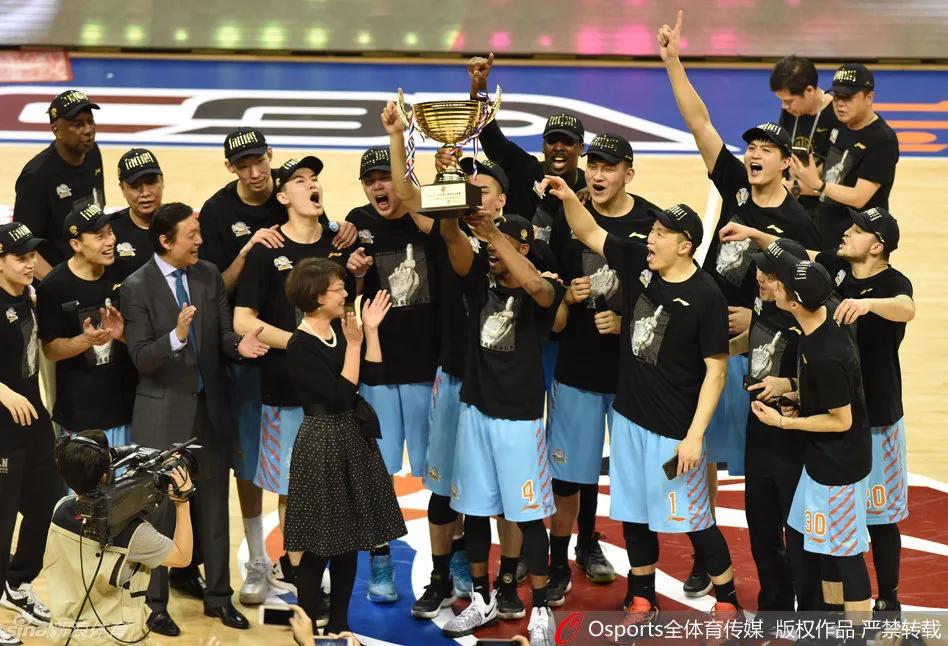 新疆男篮今年为什么这么厉害,曾经的新疆男篮为什么很强