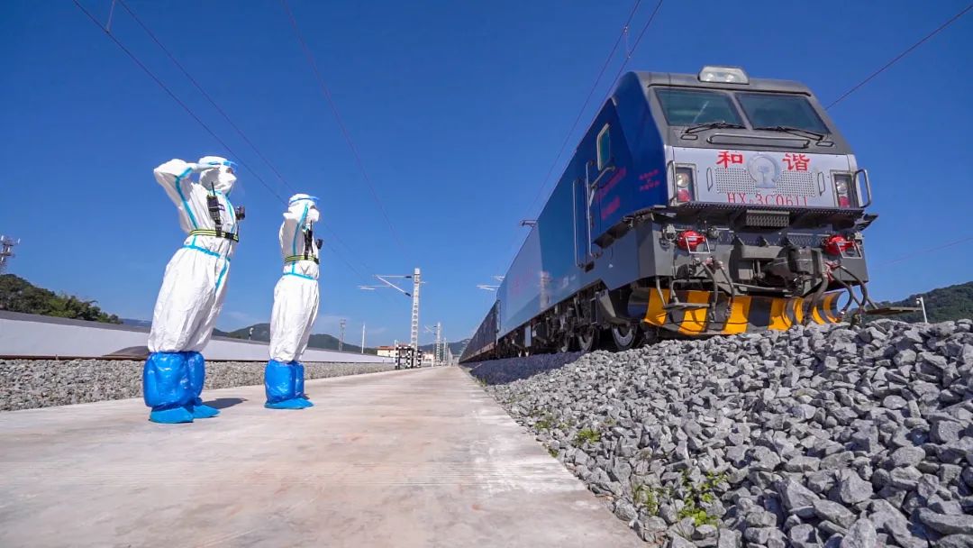 中老铁路为何被称为黄金大通道,中老铁路的建成有哪些有利的影响