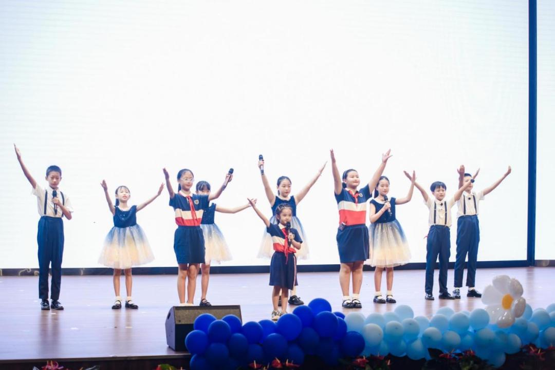 躬耕教坛强国有我获奖文案,躬耕教坛强国有我摄影作品