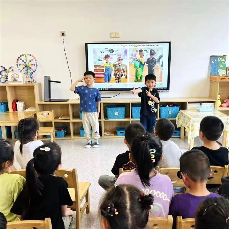 当cos遇见钢管舞,当cosplay遇到过年