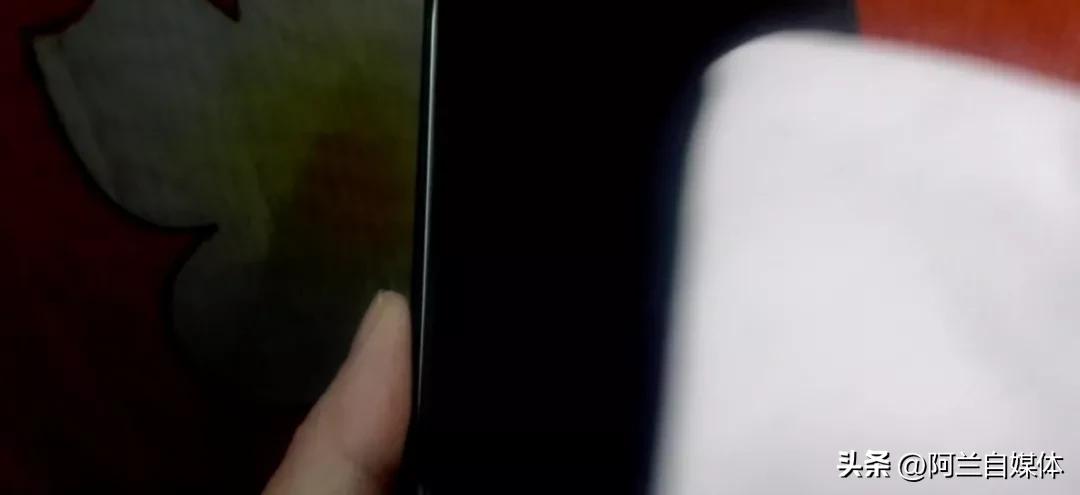 手机屏幕脏了怎么办不用眼镜布,手机屏幕脏东西擦不掉怎么处理