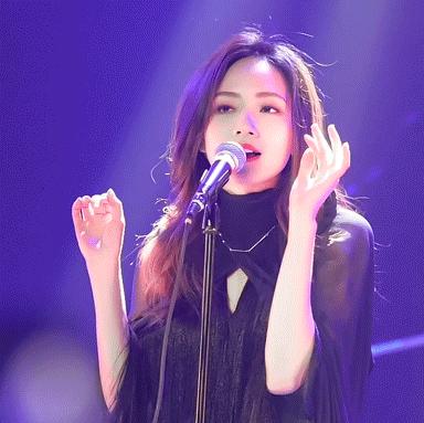 刘惜君和汪小敏谁多红一点,刘惜君汪小敏谁的声音好听