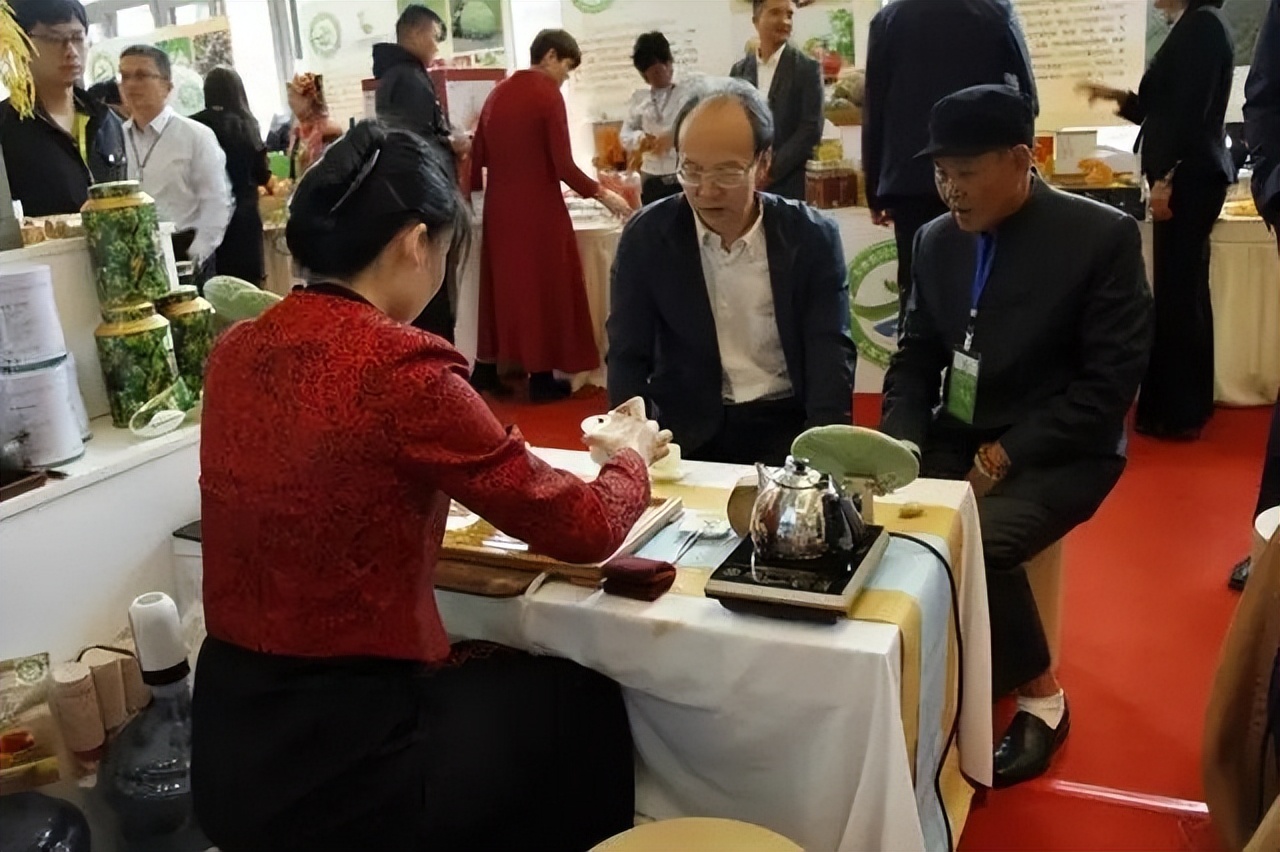 任怀灿的发家史,任怀灿云南