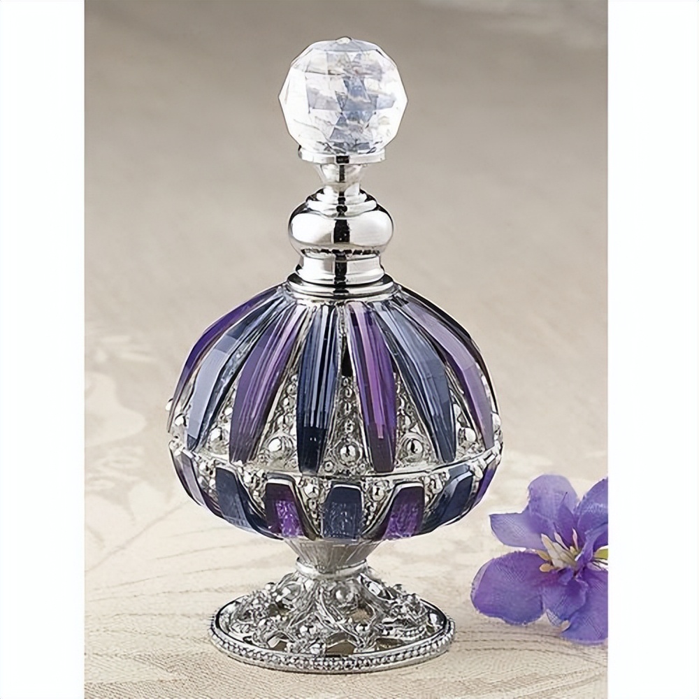 香水是怎么制作的图文,怎么制作留香珠香水