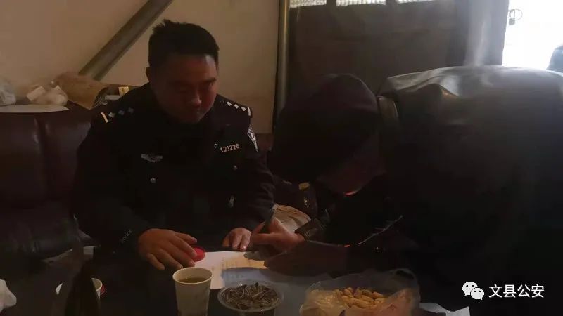 观看先进事迹云宣讲最美基层民警,迅速宣传基层民警先进典型