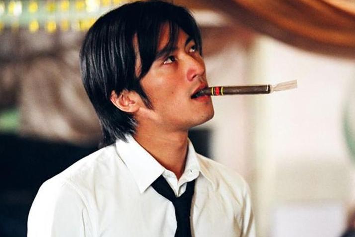 董某雇佣谢某，连着3天凌晨蓄意下单，让某南京店铺损失近15万