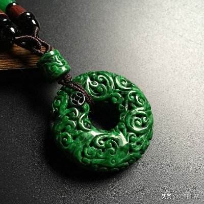 这五种翡翠千万不要买,满绿的翡翠是什么品种