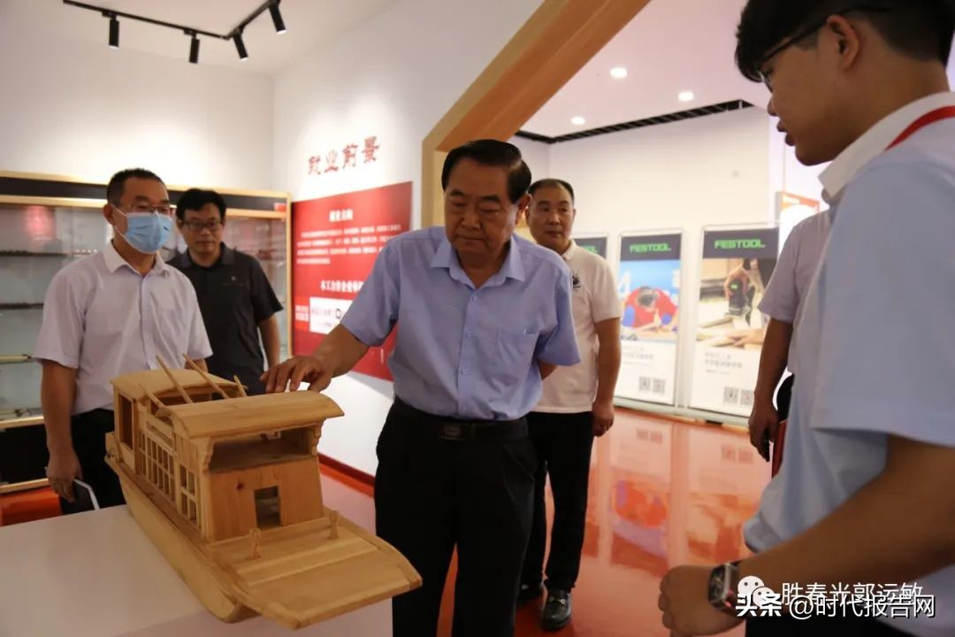 立志成才强国有我三年级演讲,立志成才强国有我软笔书法