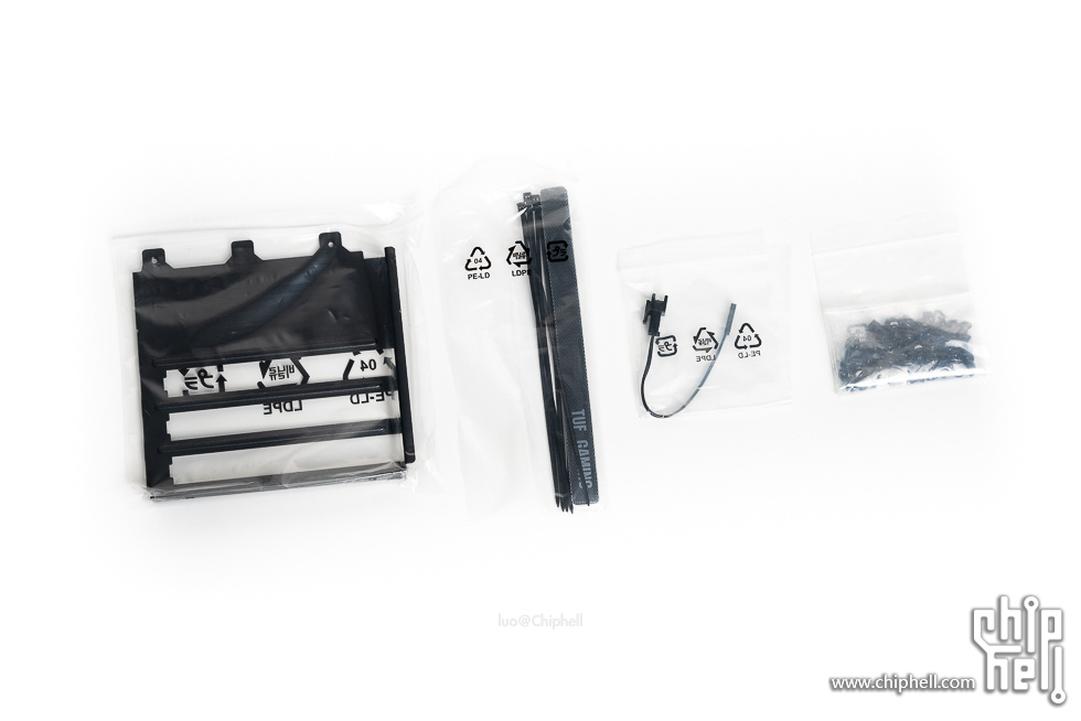 华硕tufgaminggt502弹药库白色,华硕gt502机箱黑橙搭配