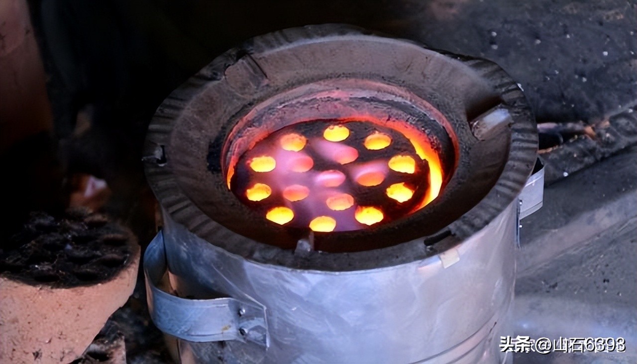 【战友美文】于天松“往事犹忆”:《蜂窝煤》(诗)