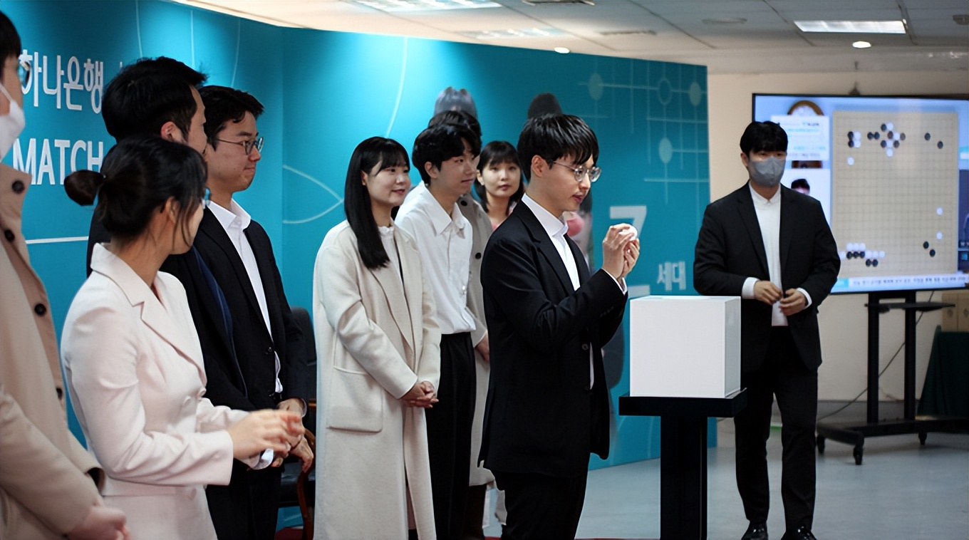 韩国朴廷桓再次反超申真谞,后浪打败前浪的视频