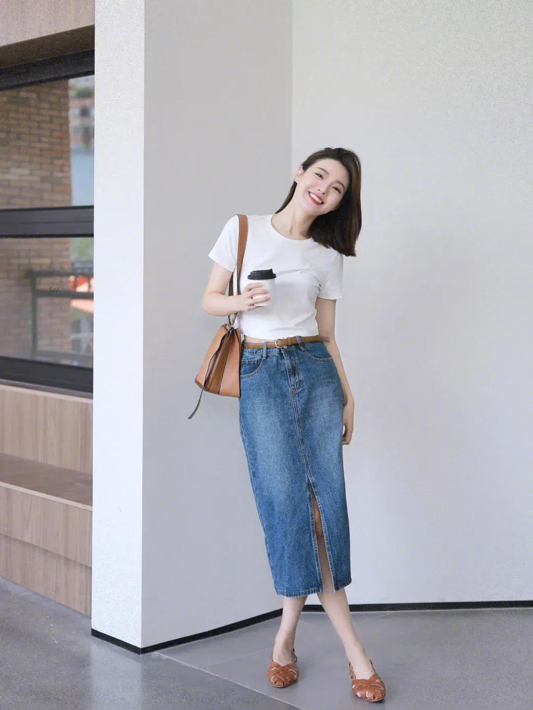 “裙子”这么穿真惊艳！不上膝、不花哨、要收腰，高级优雅又减龄