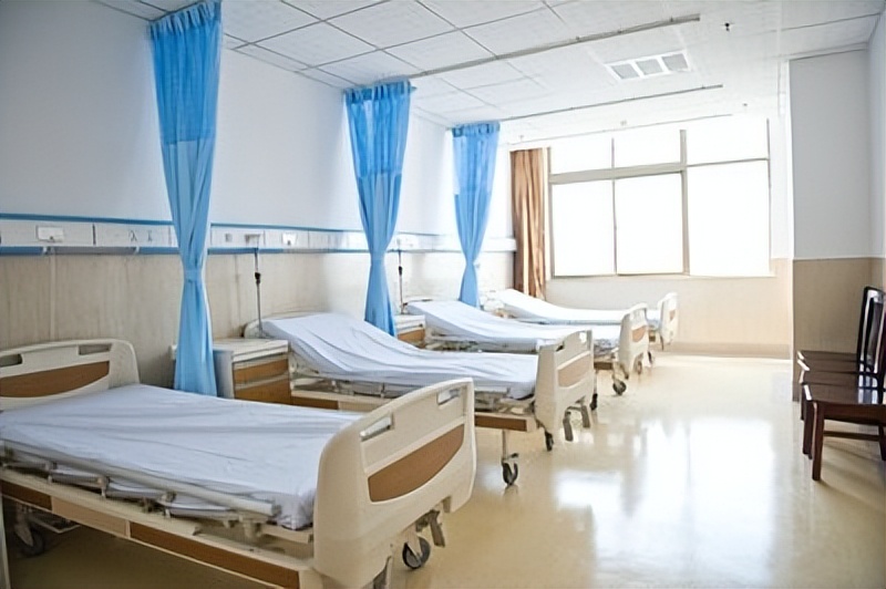 2010年河北行唐，儿子患病身长“巨型黑痣”，母亲为救子割皮移植