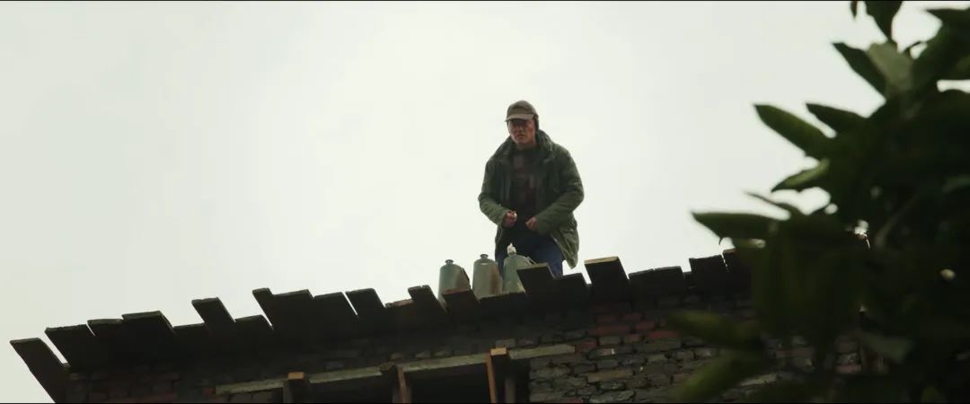 内娱悬疑天花板，口碑滑铁卢冯小刚都救不了，这次回归竟成黑马？