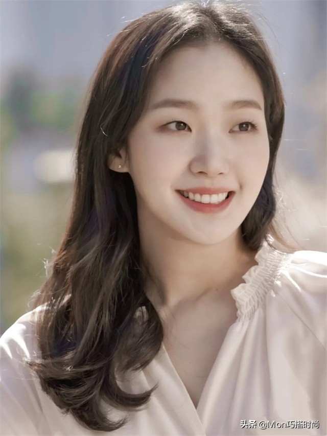 女人再傻也要化淡妆出门教你三招,出门化淡妆教程