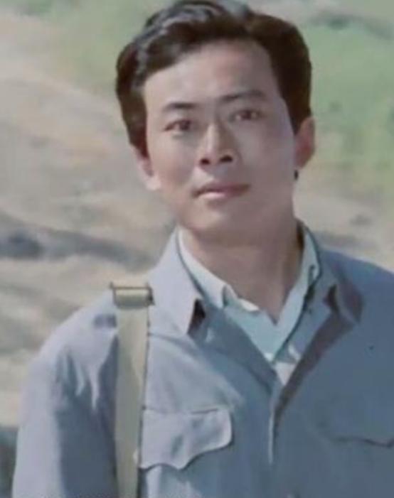 王诗槐离异后独自照顾智障儿子,老戏骨王诗槐离婚后照顾智障儿子