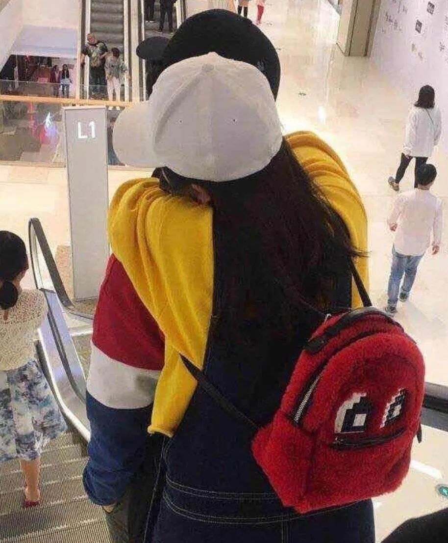 张新成李兰迪泰国正面照,李兰迪张新成泰国同游