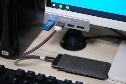 怎么用手机投屏到模拟器上,手机投屏到电脑模拟器