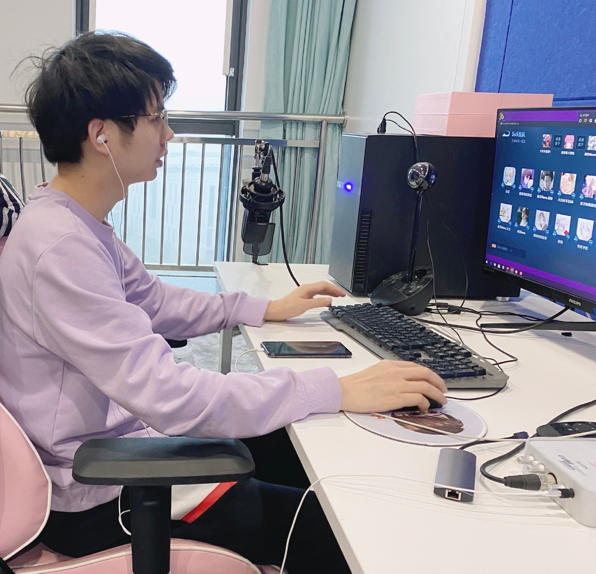 hero久哲去看比赛了,南京hero久哲培养了一半的kpl选手