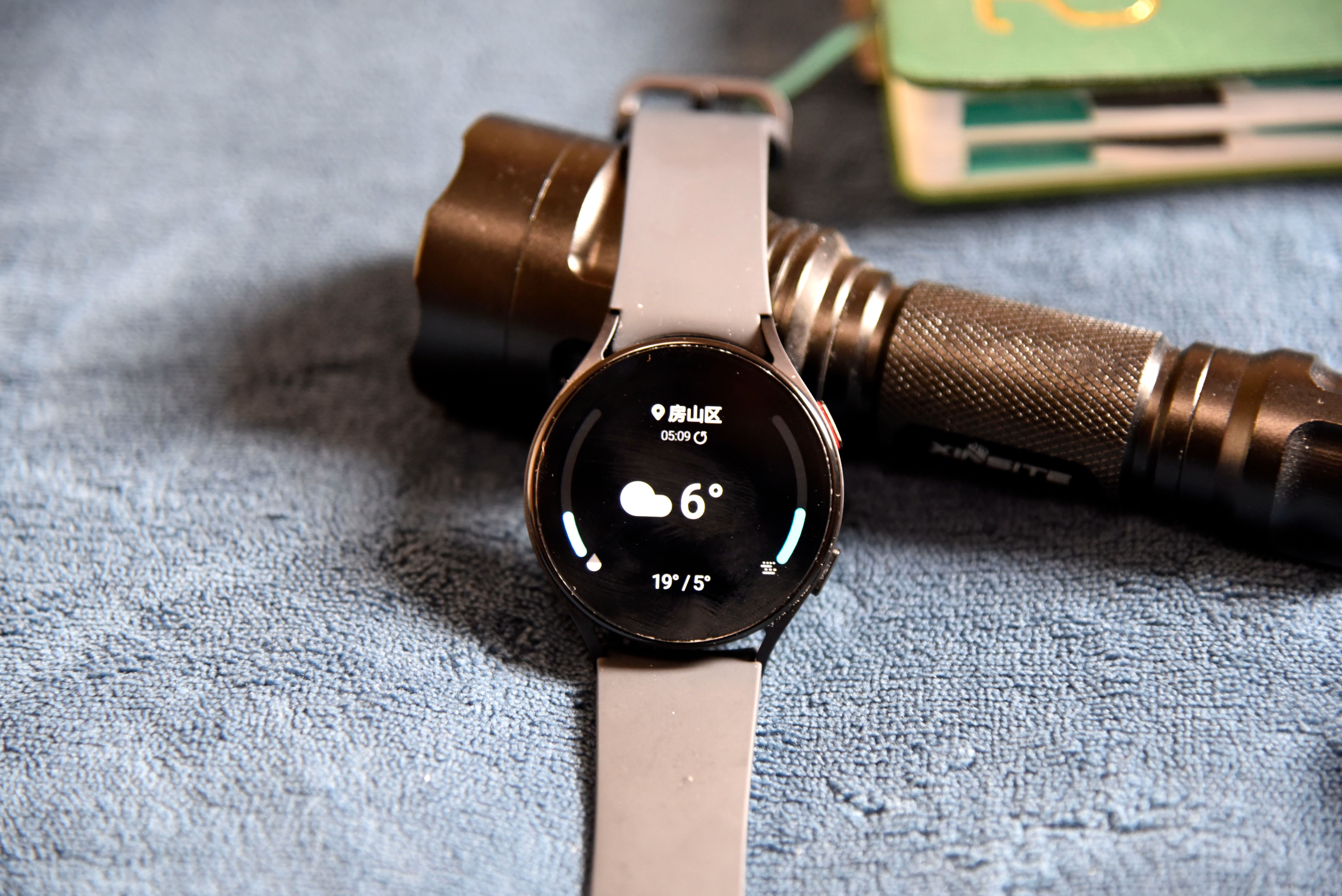 三星galaxywatch5上手,三星galaxys5测评视频