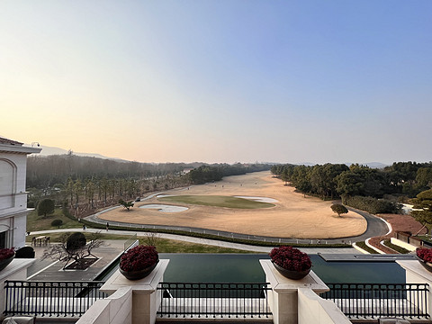 贵族新生,苏宁钟山国际高尔夫酒店造价