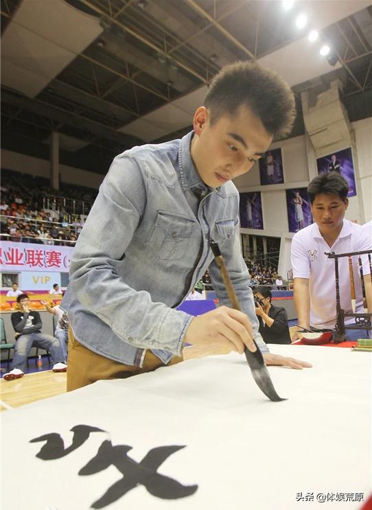 cba一个赛季效力两支球队的球员,cba现役年龄最大的十个球员