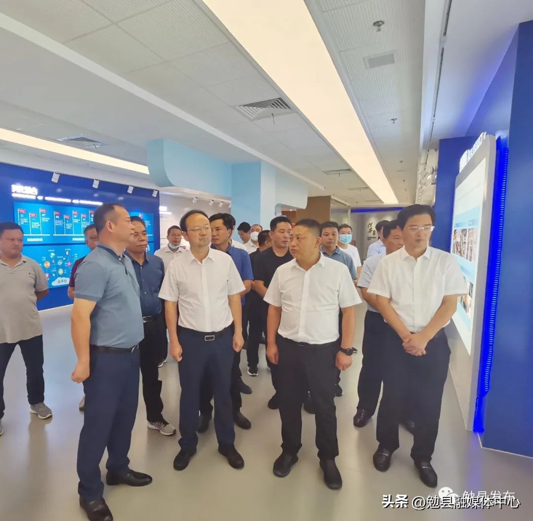 黎建军带队到法尔胜泓昇集团考察