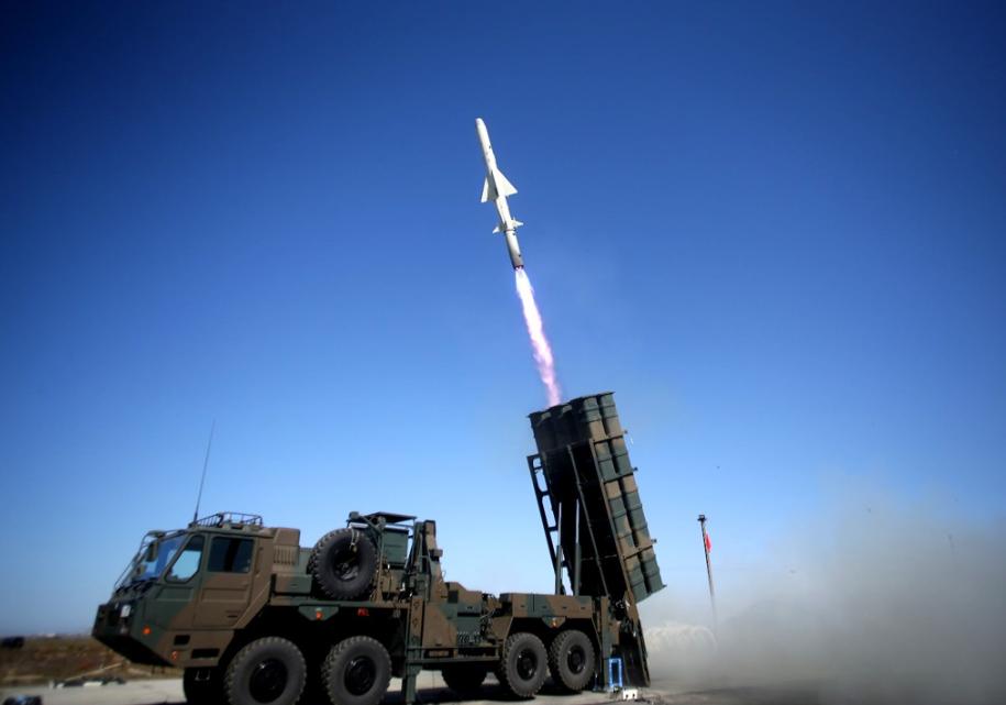 日本决定向美出口杀伤性武器,美日本部署导弹