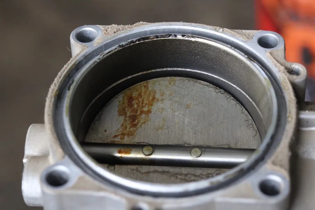 经典老车宝马x5翻新,宝马x5二手车整备翻新费用