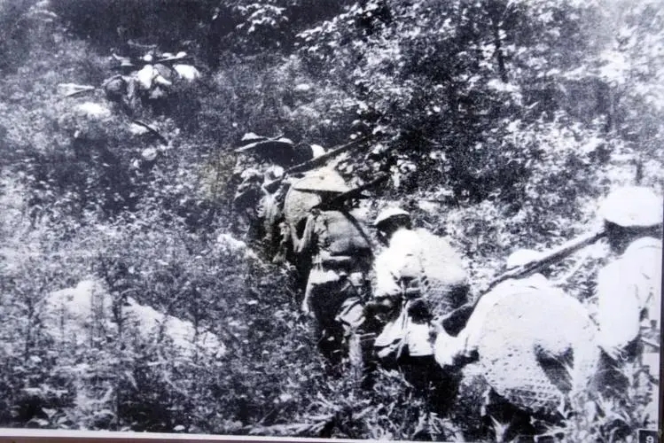 抗战老兵被埋60年,62年大别山剿匪事件