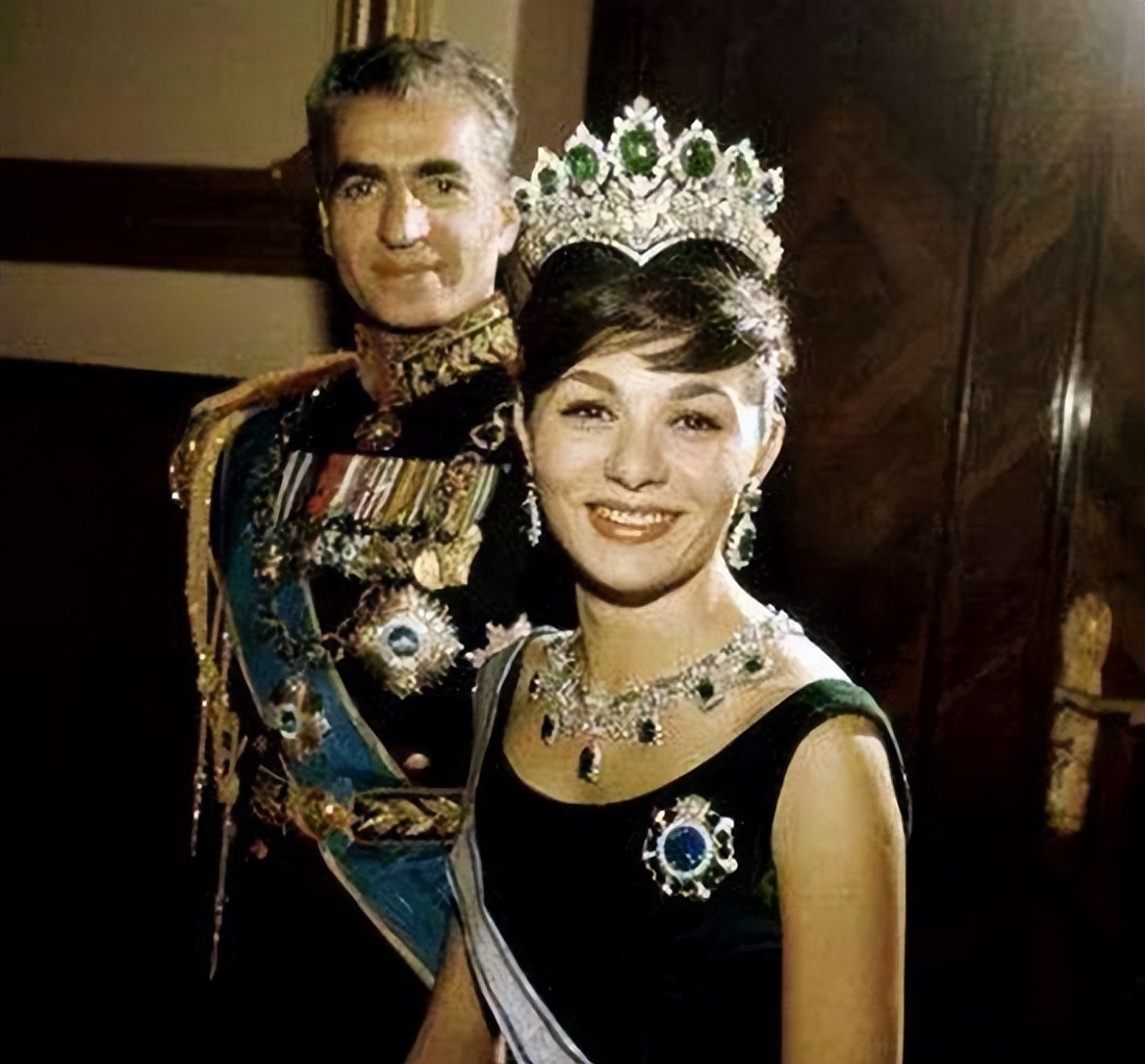 巴列维是怎么失去伊朗政权的,伊朗革命之前的伊朗