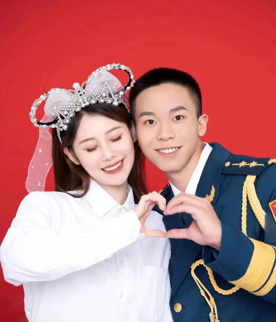 12对战友结婚照，听说看完就脱单……