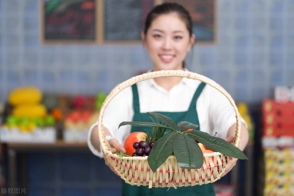 逆袭有方，从打工到老板，她在水果店打工赚得比老板还多