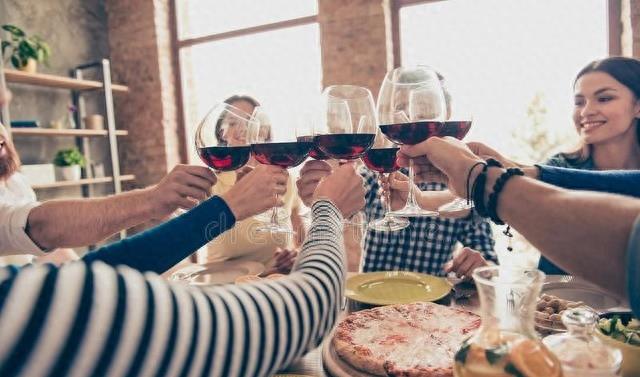 老同学聚会感言重温同学真挚友情,老同学聚会该说些什么