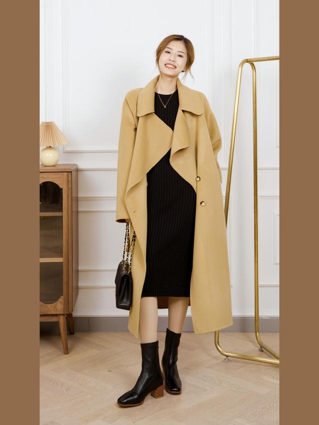 驼色大衣怎么搭好看40岁,驼色大衣搭配各种穿法