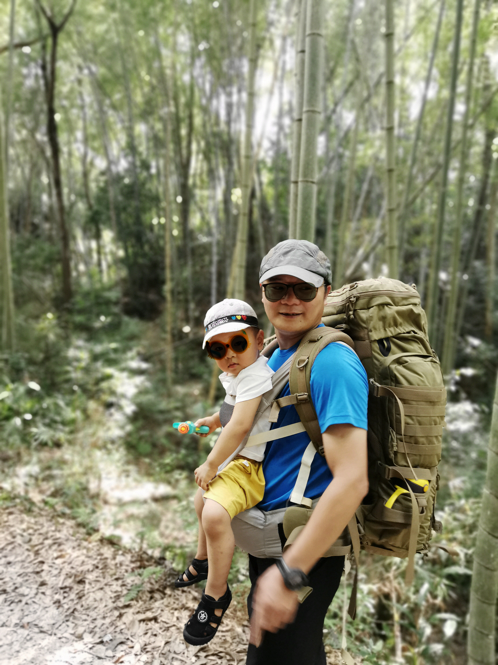 塔虎15l背包对比赫利肯背包,塔虎45l模块化战术背包橄榄绿