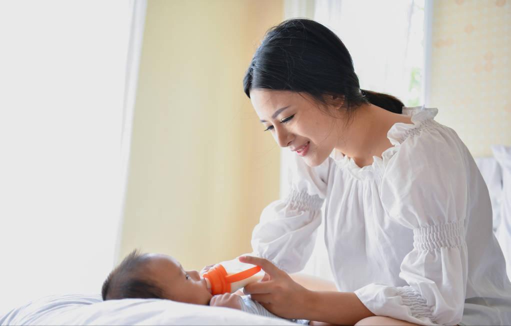 新妈必知的断奶10妙招,秋季断奶最佳方法