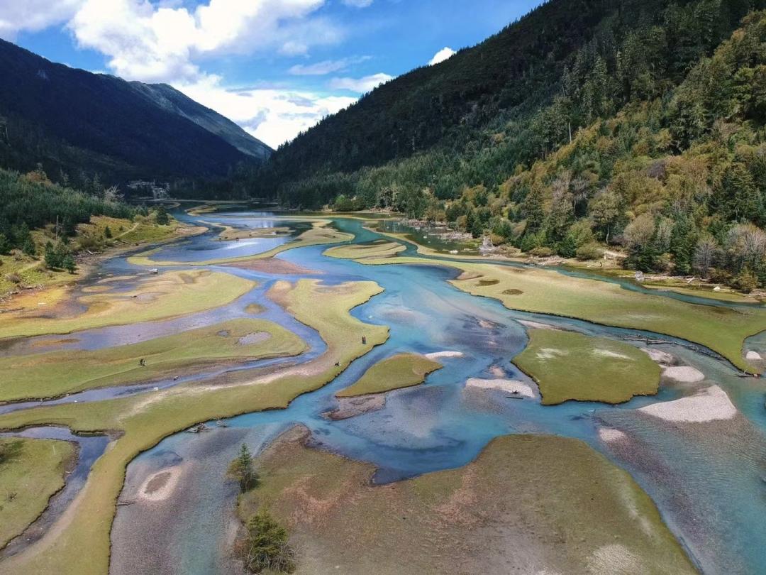 甘孜文旅局长化身侠客火出圈,火出圈啦