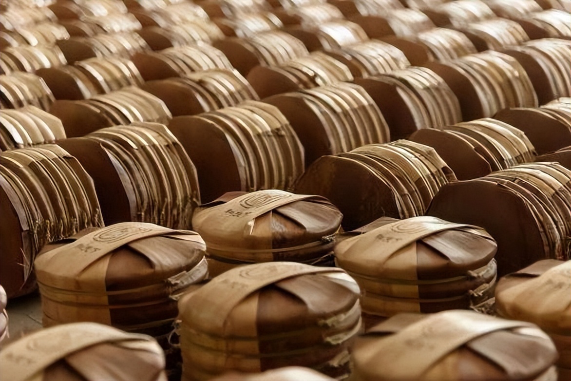 普洱茶饼放冰箱保存可以吗,普洱茶开封后保存方法