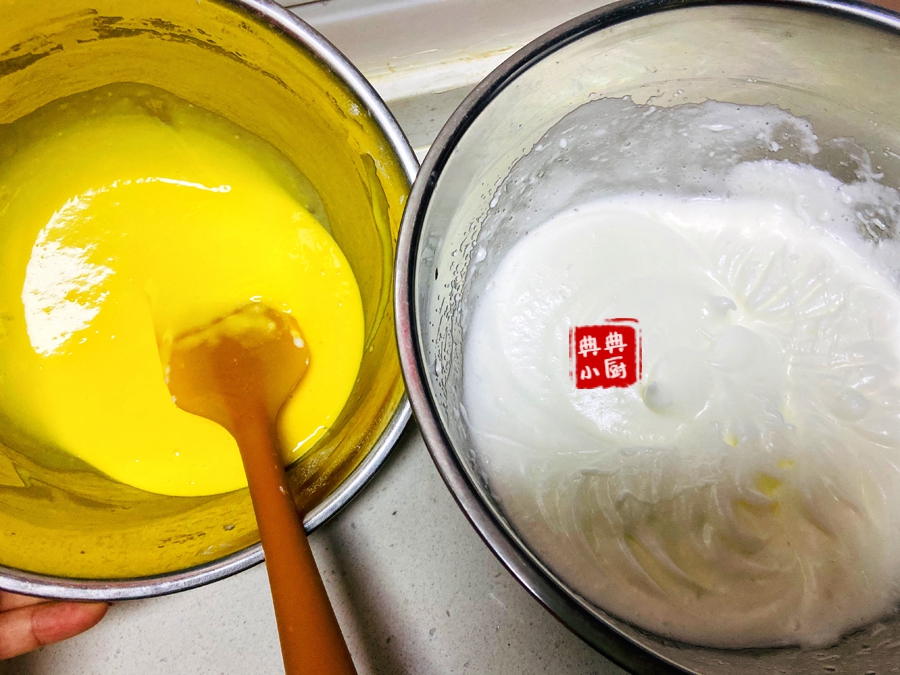 不回缩不裂的蛋糕配方,蛋糕卷不脱皮办法视频讲解