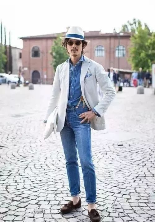 男士西装配牛仔裤穿搭图片,西装配牛仔裤穿什么鞋才搭