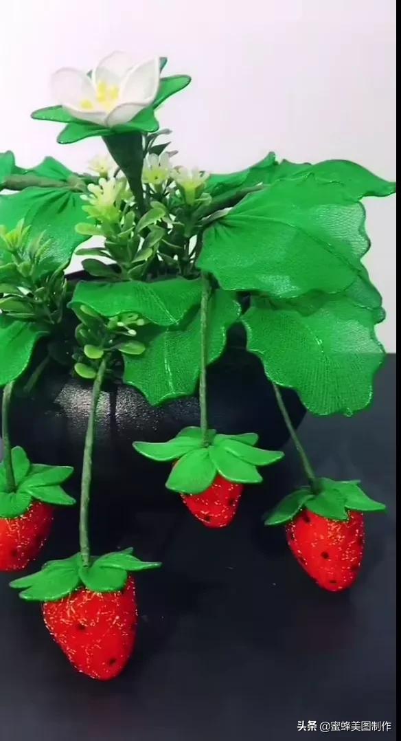 高手在民间根雕做得栩栩如生,看起来很牛逼的手工制作