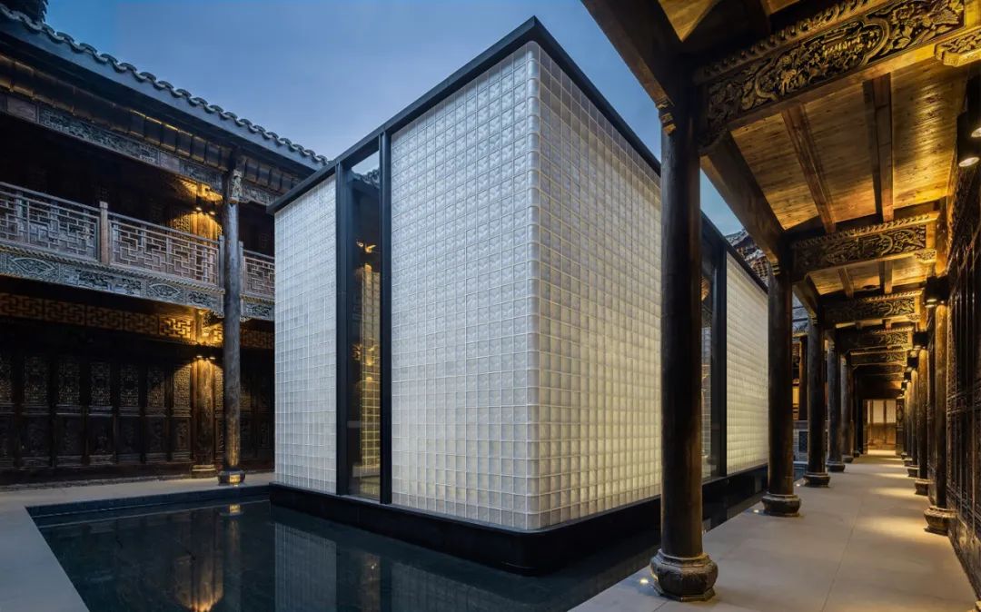 仁恒棠颂江阴,李玮珉珠海华发院子